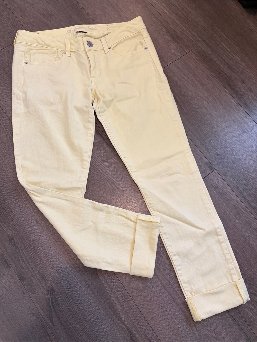 American Eagle Outfitters Pale Yellow Cropped Slim Jeans